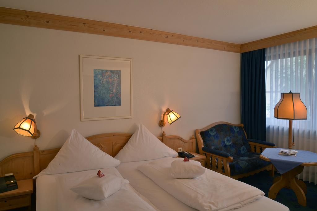 Parkhotel Zum Stern Oberaula 外观 照片
